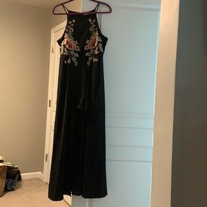 Beautiful high low romper with floral stitch